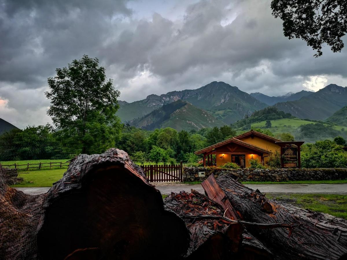 Casas Rurales Entrecastanos Onís Exteriér fotografie