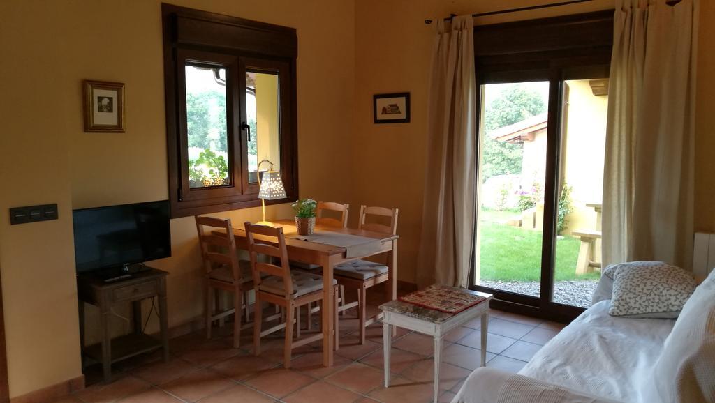 Casas Rurales Entrecastanos Onís Exteriér fotografie